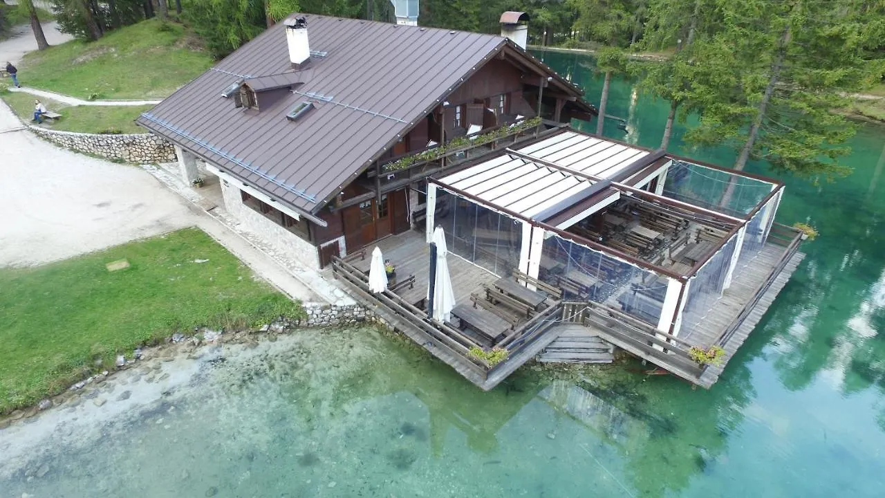 B&B Lago Ghedina Cortina dʼAmpezzo Oda ve Kahvaltı